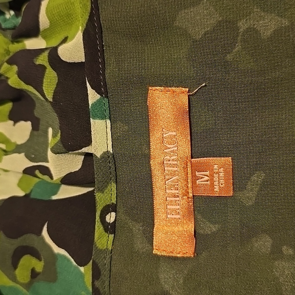 Ellen Tracy Green Camouflage Blouse M - Picture 2 of 6